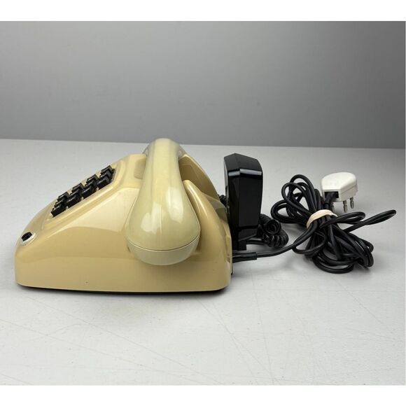 Vtg Ericsson PTT T65-TDK Dutch Beige Touch Tone Telephone w/ Microphone Handset - Picture 3 of 10